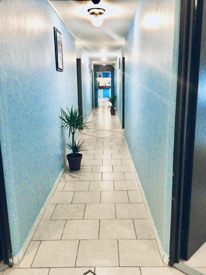 Confortel Avignon Tgv Hotel Екстериор снимка