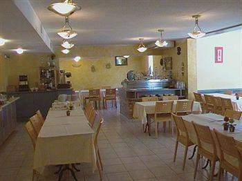 Confortel Avignon Tgv Hotel Екстериор снимка