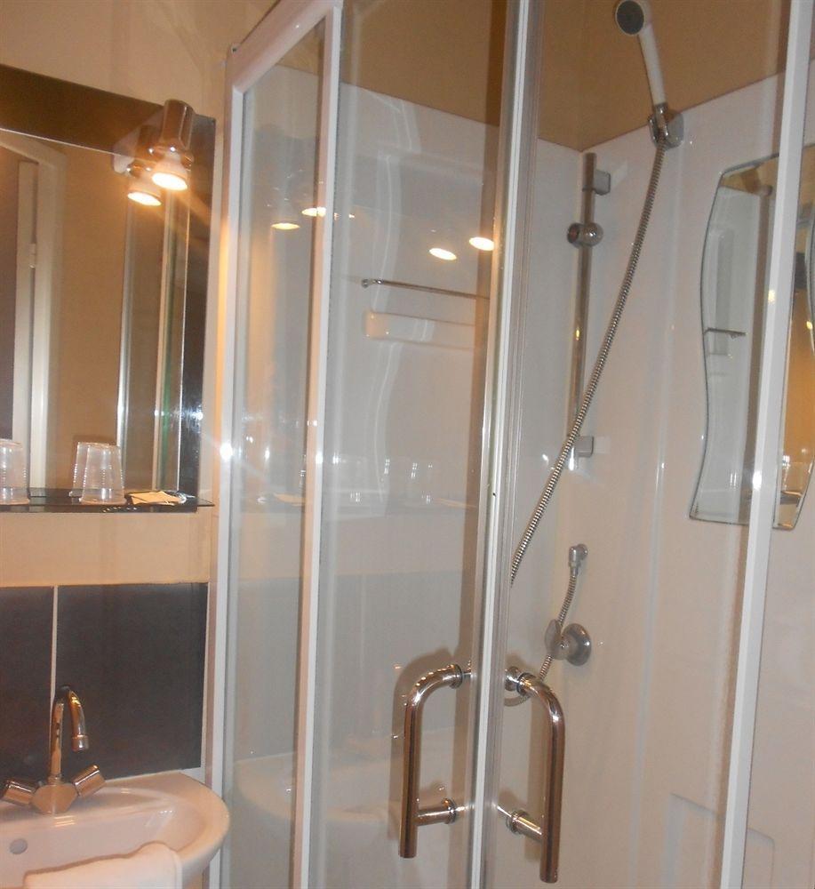 Confortel Avignon Tgv Hotel Екстериор снимка